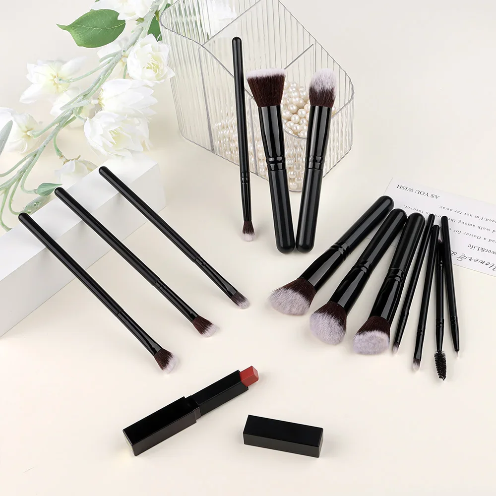 Ensemble de pinceaux de maquillage, 14 pièces, fond de teint doux et moelleux, poudre de Blush, fard à paupières, mélange de cosmétiques féminins, outil de beauté, cadeau de noël, nouveau