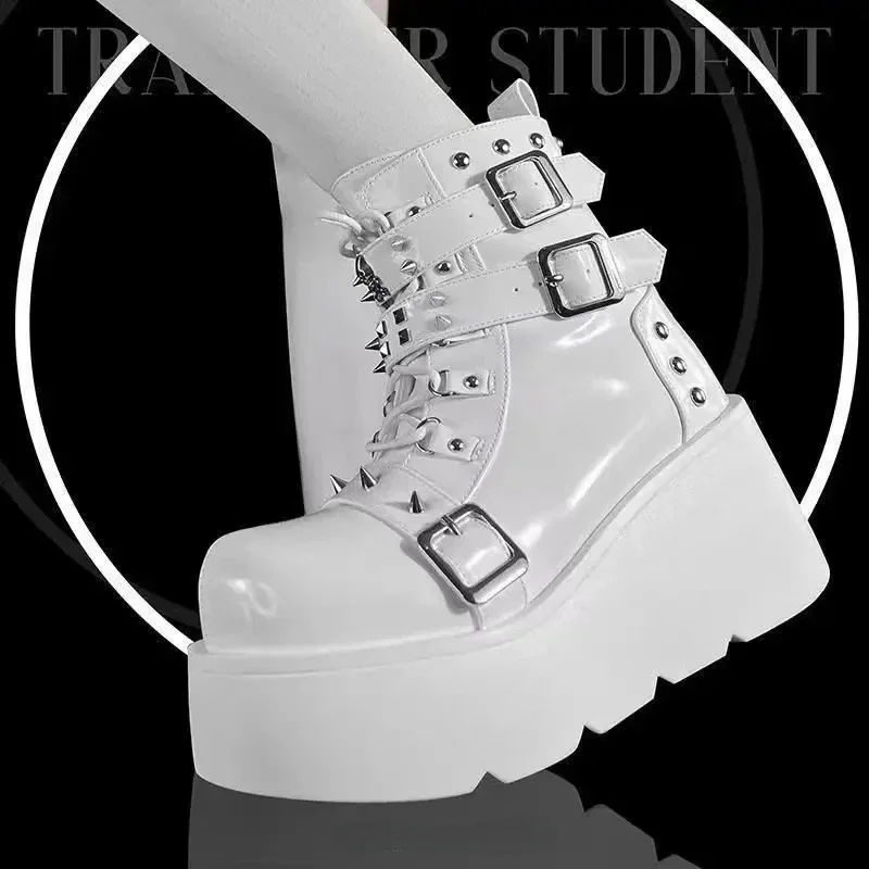 

Women Black Gothic Lolita Shoes 2025 Designer Platform Boots for Women Metal Chain Patent Leather Punk Ankle Boots Women's Shoes