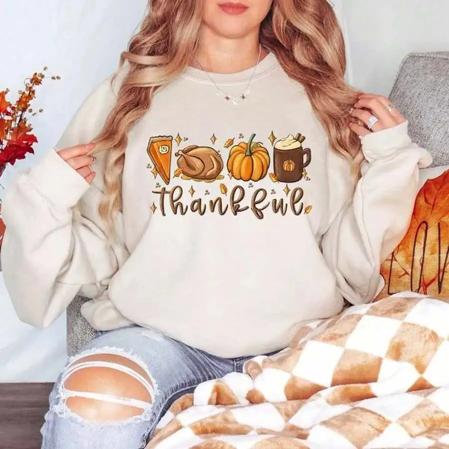 Fall Casual Crew Neck Pullover Sweatshirt For Women, Cute Thankful Thanksgiving Design Featuring Turkey, Pumpkin Pie, Coffee And Hello Pumpkin Graphic, Soft Relaxed Fit For Thanksgiving Family Dinner, Holiday Gathering And Streetwear