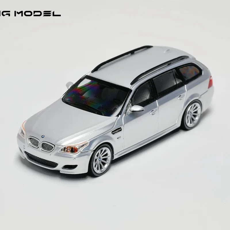 Preventa * KingMODEL 1:64 M5 E60 Wagon modelo de coche de aleación de simulación de edición limitada