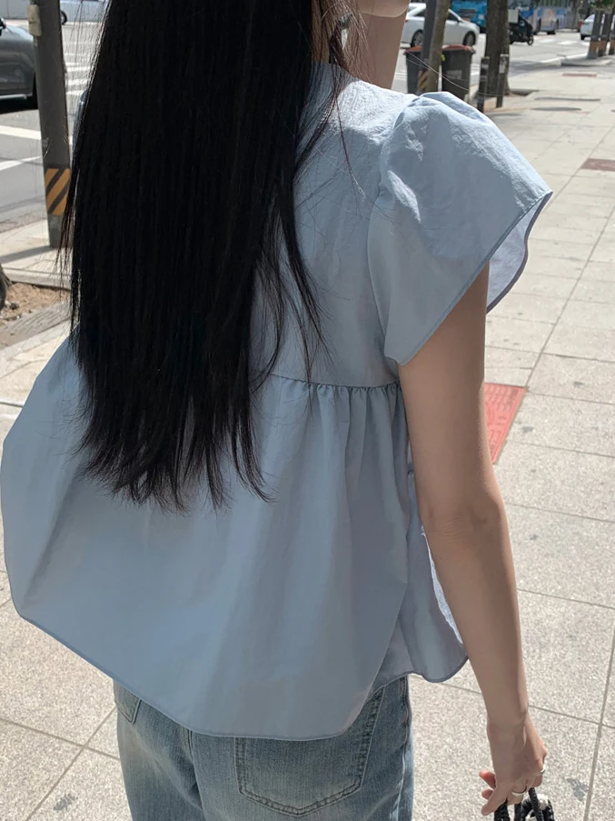 เสื้อทรงหลวมสไตล์เกาหลี สีขาวหวาน ดีไซน์จีบระบาย สำหรับผู้หญิง ใส่ได้หลายโอกาส เหมาะกับฤดูร้อน ทรงบับเบิ้ล