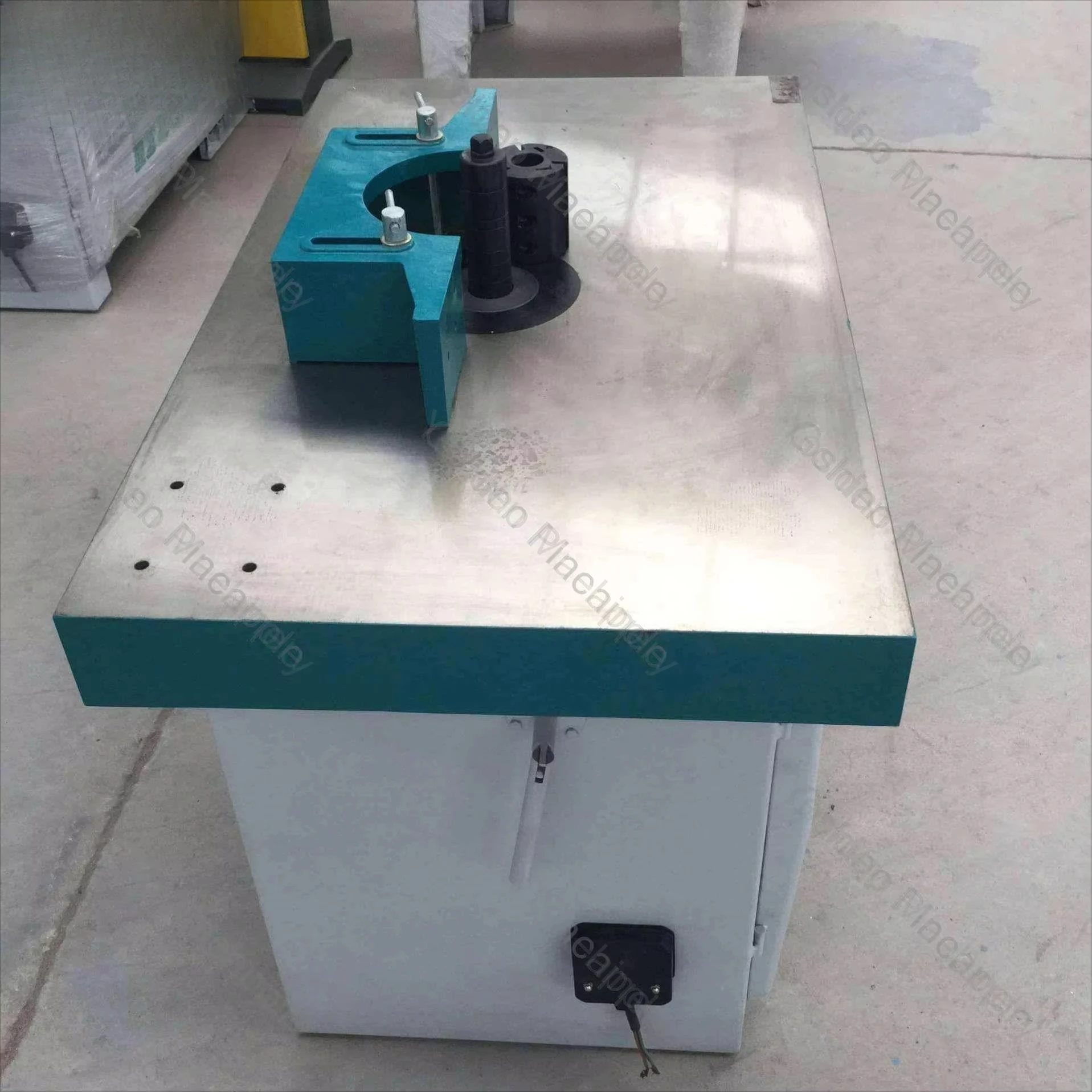 Fraiseuse verticale de Machine de moulage de broche de bois pour le travail du bois de précision