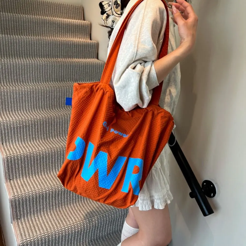 

Versatile Korean Style Woman's Shoulder Bag Lightweight Casual Large Capacity Handbags Portable INS Nylon Bucket Bag Female