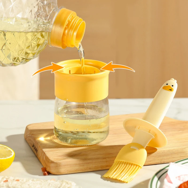 Kitchen Silicone Oil Bottle Oil Brush Baking Barbecue Grill Oil Brush Dispenser Pastry Steak Oil Brushes Kitchen Baking BBQ Tool