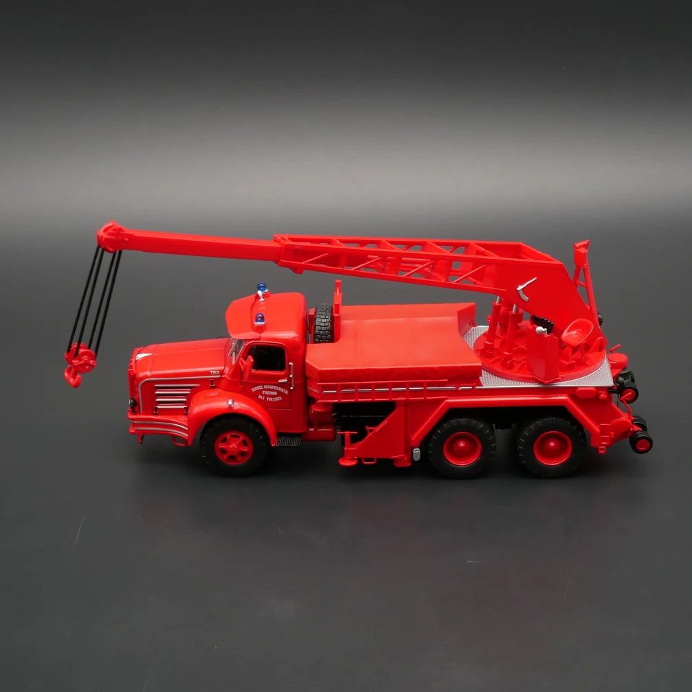 Diecast Ixo Escala 1:43 Berliet TBO Magirus Guindaste Pesado Motor de Futebol Liga Modelo de Carro Brinquedo Colecionável Presente Lembrança Display