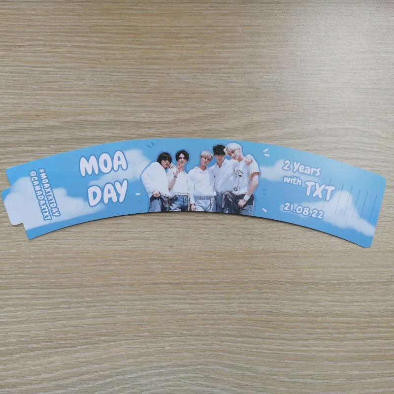 Customized productWholesale hot paper cup sleeve  kpop event custom design paper coffee cupsleeve with foil glitter reflective l