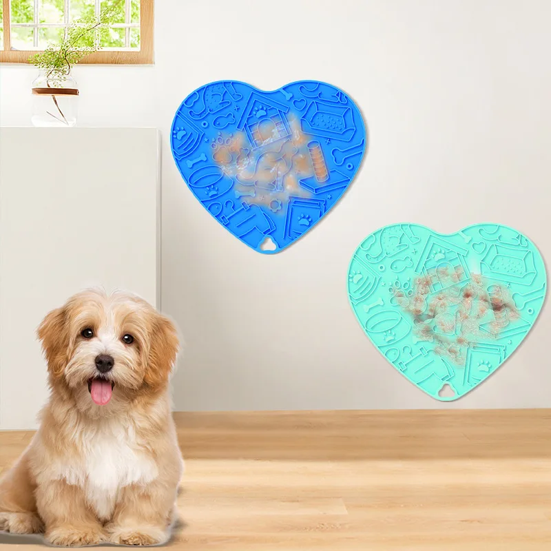 Heart Shaped Pet Placemat Silicone Dog Licking Pad Dog Slow Feeding Mat With Suction Cups Slow Feeder Cat Plate Mat For Anxiety