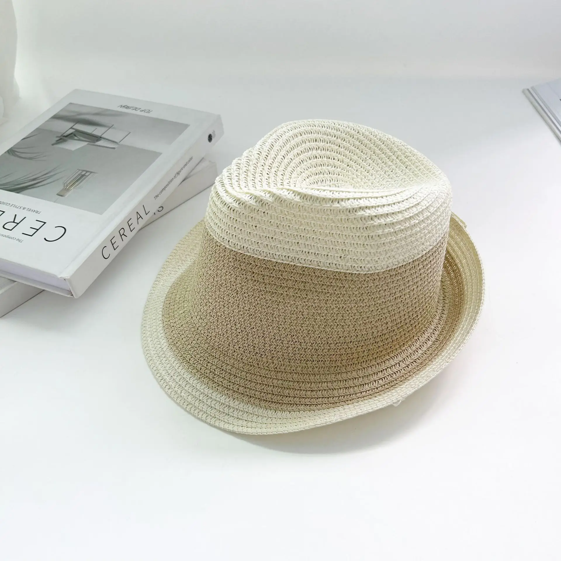 Summer Colored Small Top Hat Men's and Women's Fashion Jazz Hat Outdoor Vacation  Straw Hats