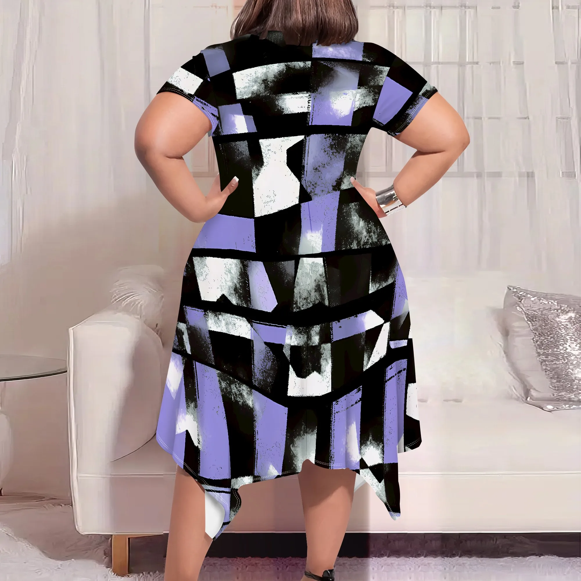 فستان نسائي طويل كاجوال بأكمام قصيرة ورقبة دائرية ومطبوع بمقاس كبير مع جيب