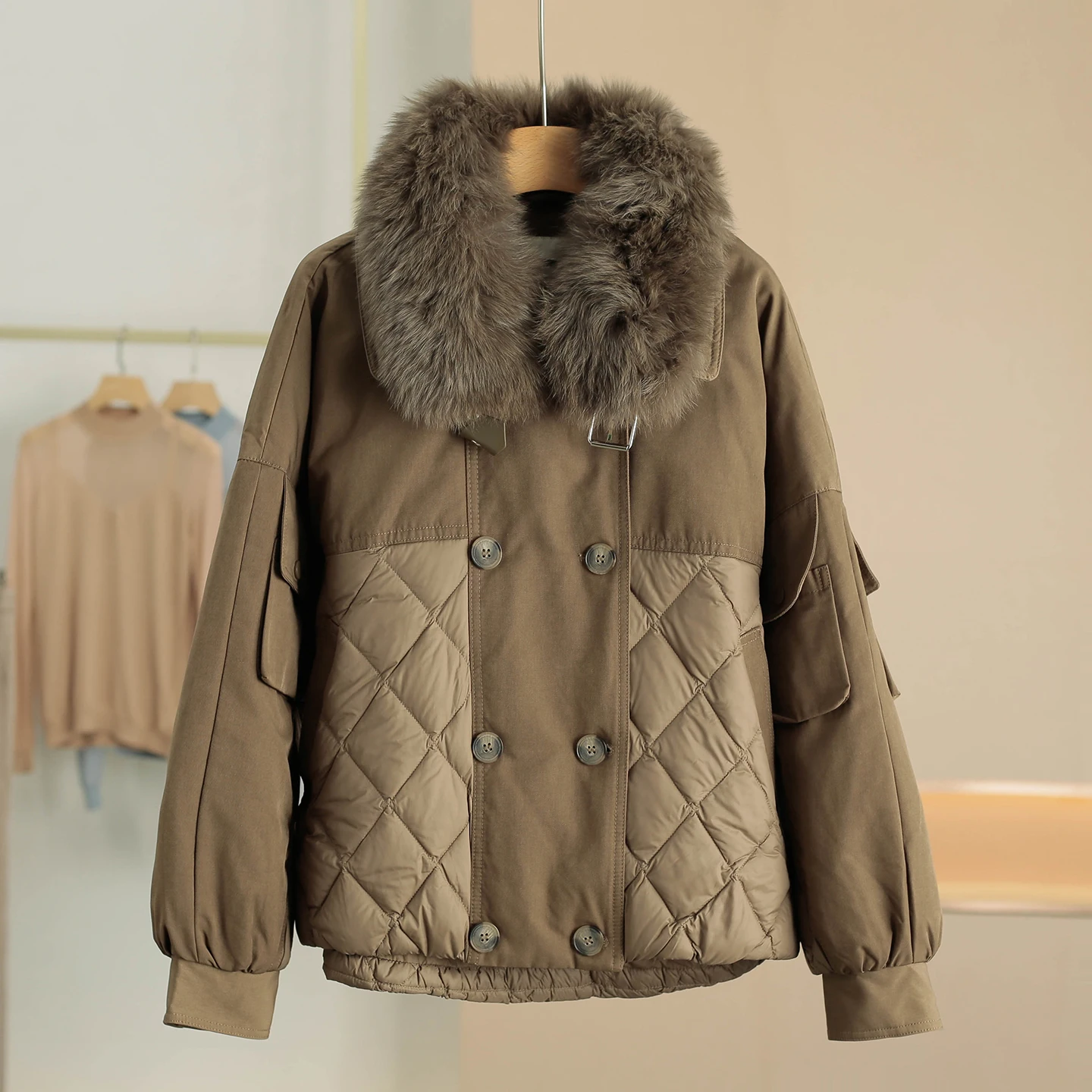 

Женское модное теплое пальто с отстегивающимся меховым воротником, свободного кроя, с двойной застежкой на пуговицах, новинка зимы 2025