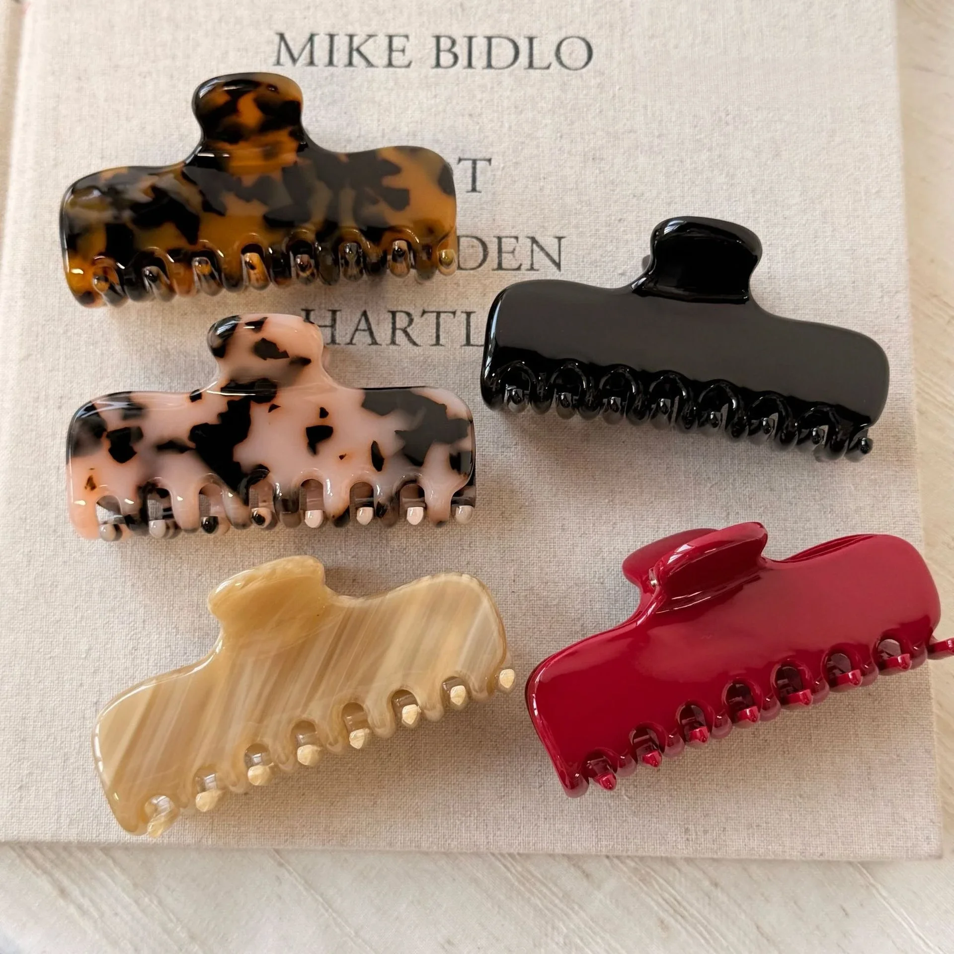 

NEW Autumn Winter Rectangle Hair Claw French Retro Acetate Claw Clip INS Trendy Crab Hair Clips Hair Accessories for Women Girls