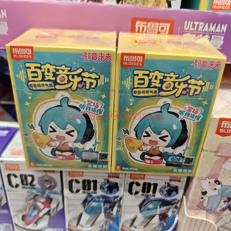 新作「blokees-hatsune-miku-vocaloid-music-festival」シリーズ、ブラインドボックス入りのかわいいアニメフィギュア、バッグチャーム、ペンダント、コレクション用ディスプレイ玩具。