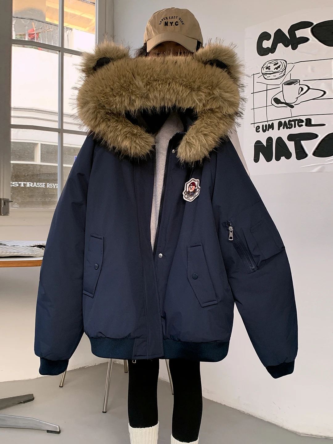 Bear Faux Fur Lined Thickened Winter Jacket Women's Cotton Coat Korean Style Casual Zipper Closure Short Length Bear Pattern