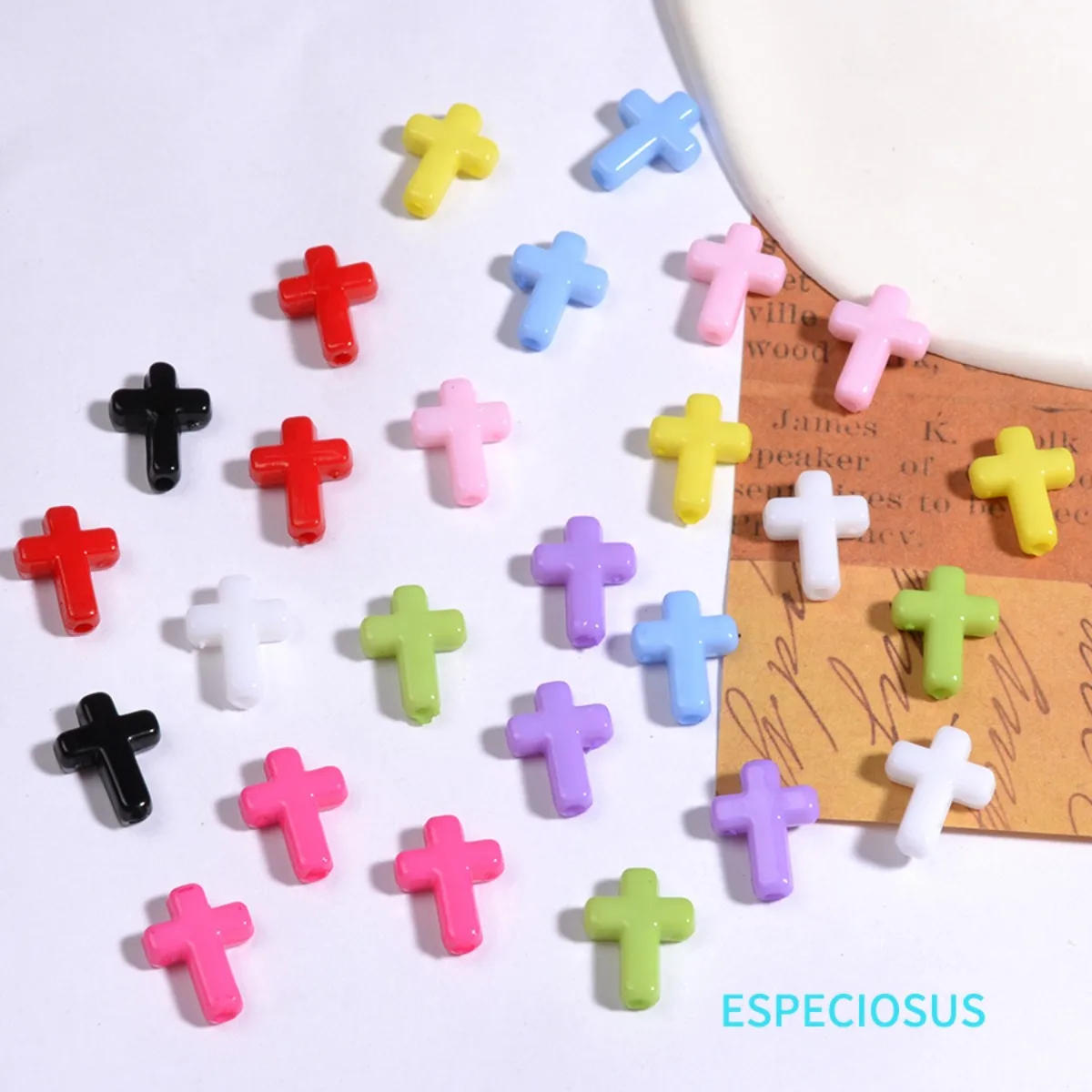 Z17 100pcs Polychrome Vintage Cross Acrylic Bead Earring Charms Bracelet Spacer Necklace Accssories DIY Jewelry Departments Gift