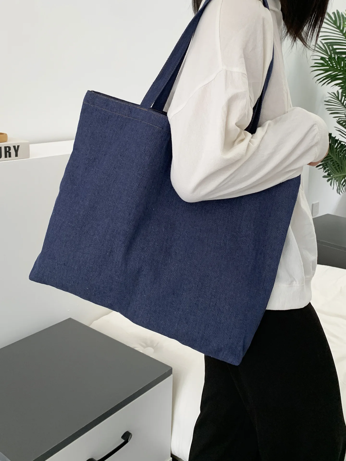 Solid Color Simple Women's Shoulder Bag Large Capacity Portable Ladies Shopping Bag Retro Denim College Girls Book Tote Handbags