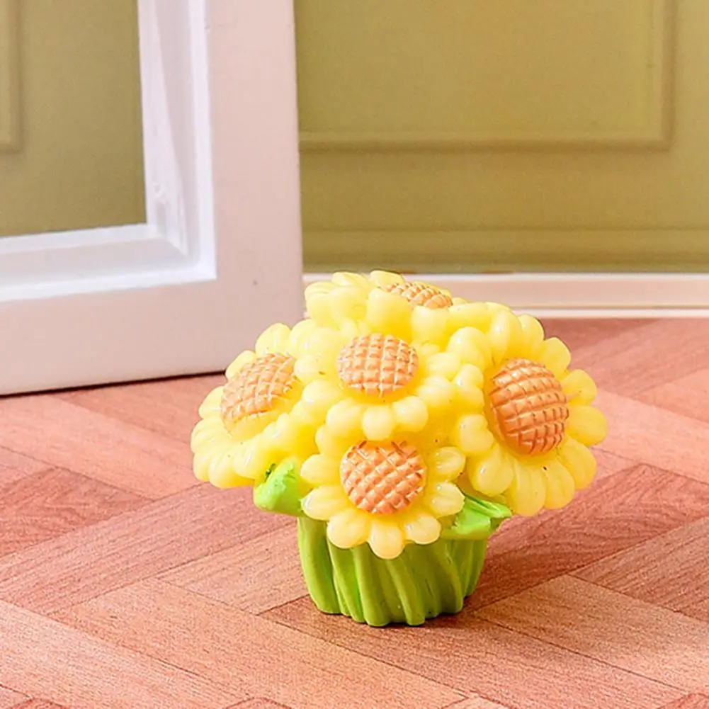 Miniature Sculpture Mini Resin Artificial Flowers Tiny Potted Plants Ornament Miniature Dollhouse Accessories for Fairy Garden