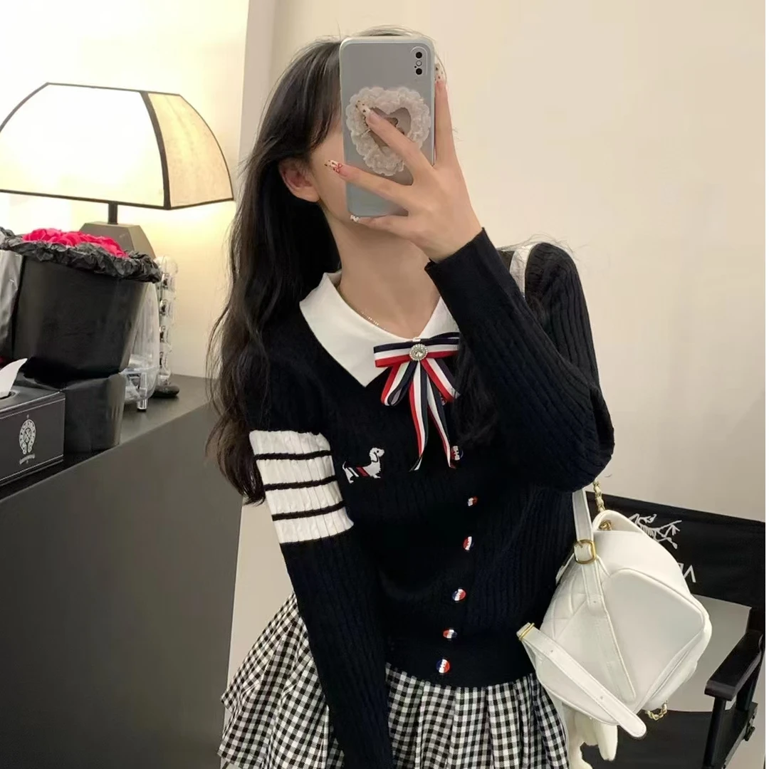 Elegant  Neck Knitted Sweater with Embroidered  Knot Long Sleeve Fake Jacket Lightweight Luxury Style for Women