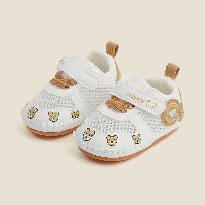 كروسسوفكي حذاء طفل 2025 ربيع جديد لطيف الفتيات الصنادل لينة وحيد أحذية مشي جوفاء بلوي حذاء أطفال غير رسمي أحذية رياضية للأطفال