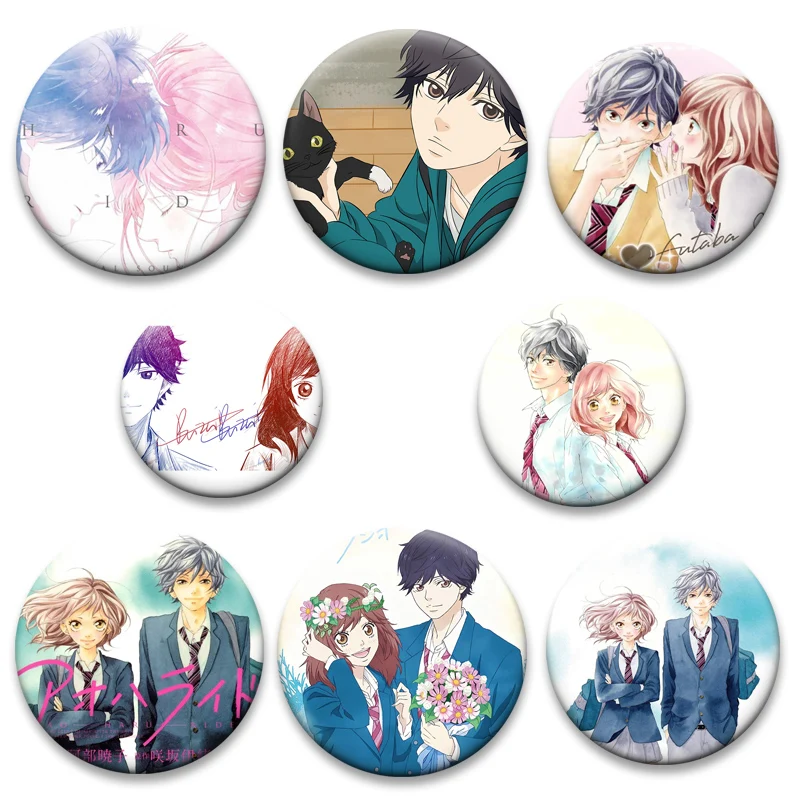 Insignia de estilo de dibujos animados de amor bonito, broche de paseo de primavera azul de Anime en decoración de mochila, alfileres redondos esmaltados Yoshioka Futaba Mabuchi Kou