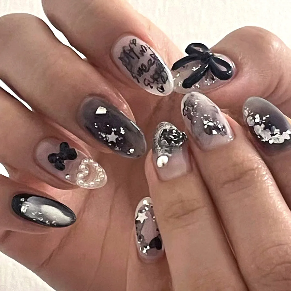 24 stücke coole y2k Stil falsche Nägel Mode Glitter Star Design drücken auf Nagel Patch volle Abdeckung tragbare künstliche Nagels pitzen