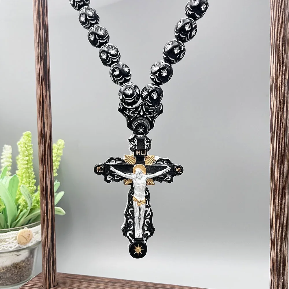 GS138-1 Necklace Cross Holy Christ Jesus Resin Redemption Religious Decoration  3D Stereo Paintings Exquisite Beads Car Pendants