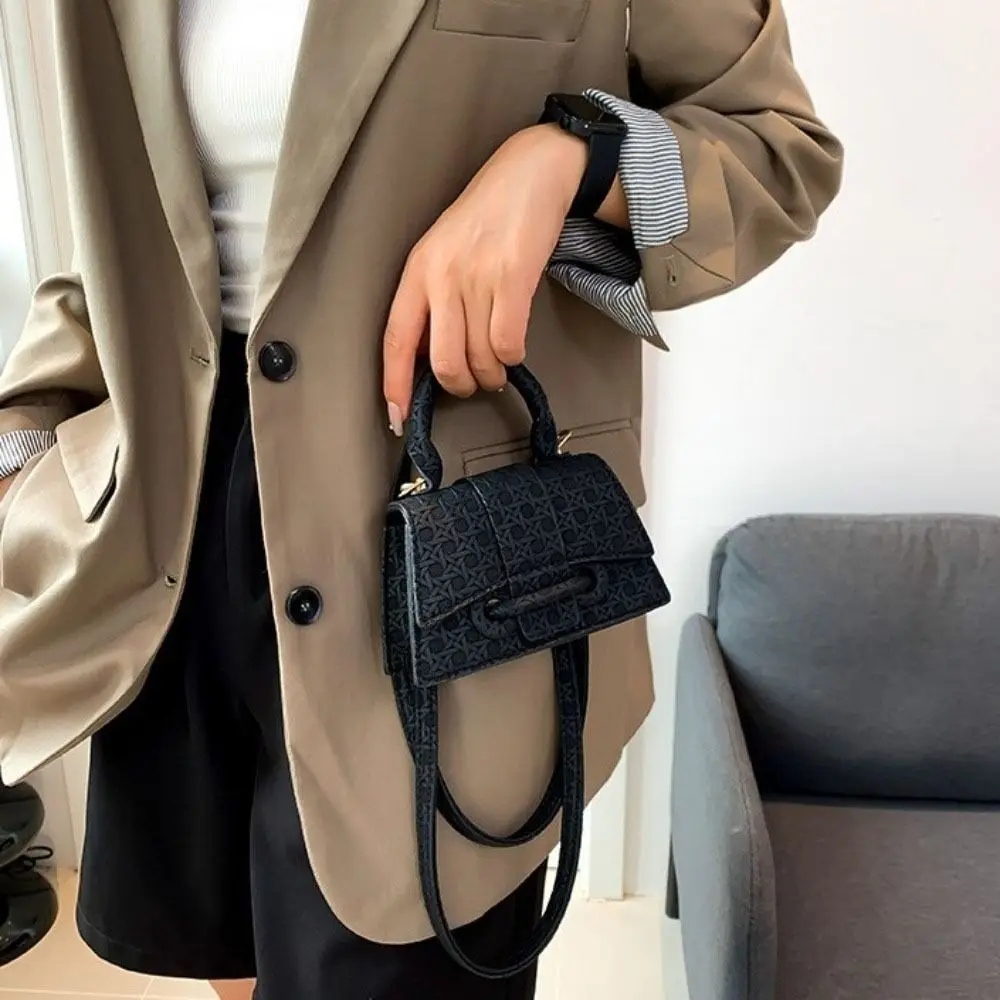 

Pu Leather Chic Crossbody Bag Handbag Solid Color Mini Coin Purse Korean Style Small Square Bag Women's Shoulder Bag Travel