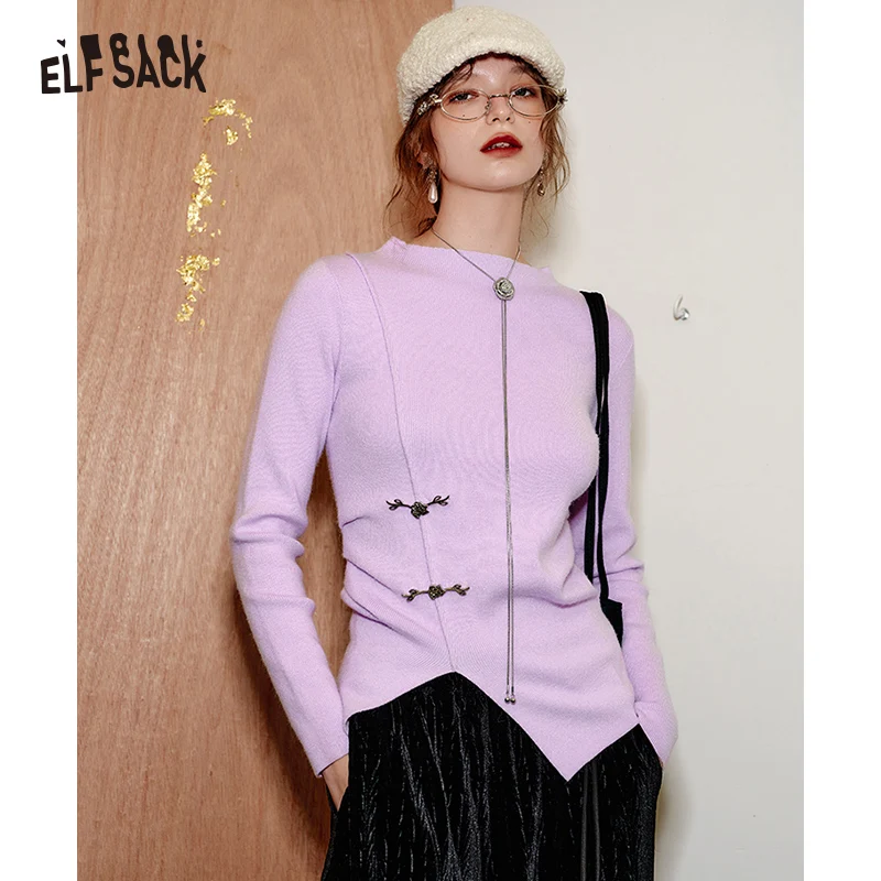 

ELFSACK 2024 Winter New Arrivals Neo-Chinese style white sweater for women with metal rose button irregular hem