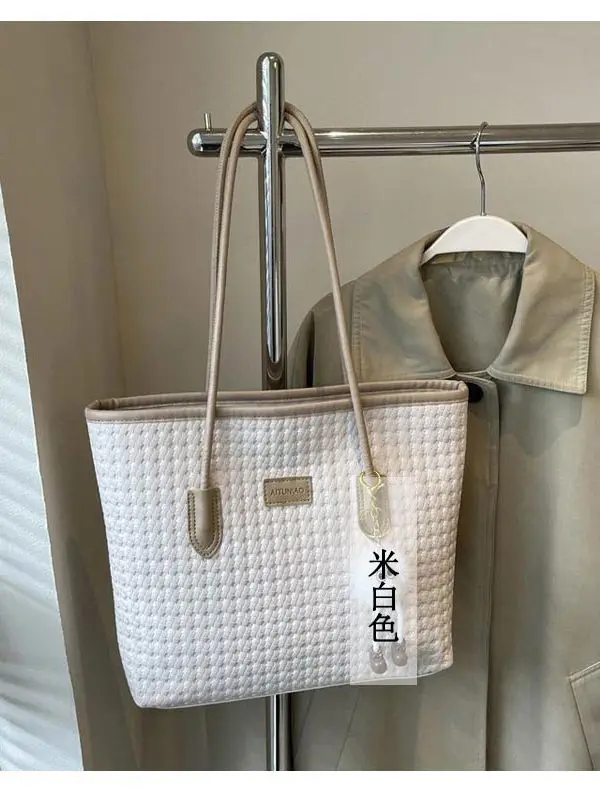 

Большая женская сумка-тоут Capaci Faionable с цветочным принтом Emed, новинка 2025 года, универсальная сумка на одно плечо, высококачественная сумка для поездок на работу...