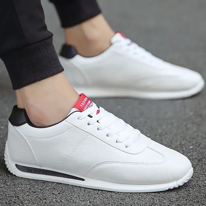 Men Shoes Sneakers 2022 New White Fashion Board White Men\'s Zapatillas Hombre Sneaker Soft White Pointed Male Flat Shoes