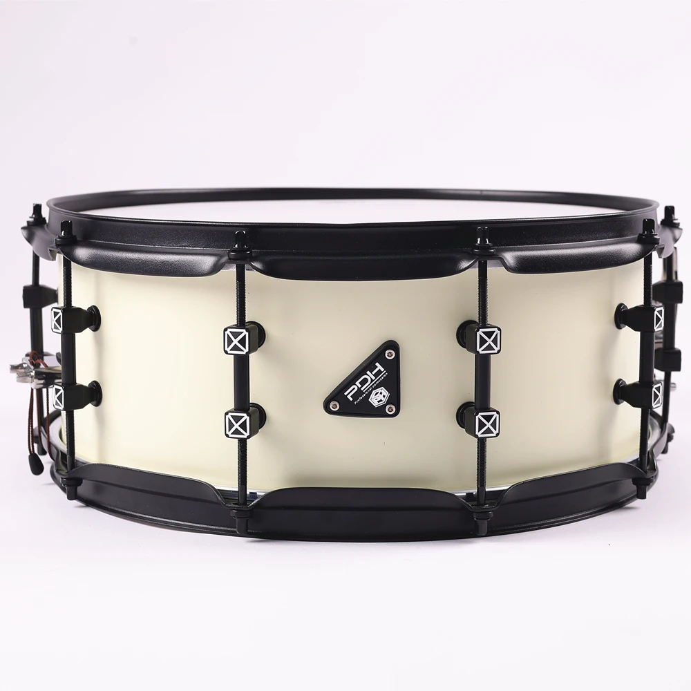 

BIRCH SHELL SNARE DRUM 14x6.5 , 14x5.5,14x6 Premium Lacquer Finishes, Black& White