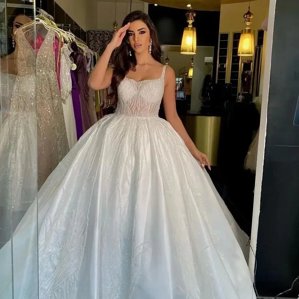 Customzied  Luxury Sparkling Beaded Wedding Dress Italian Noodles Strap Sparkling Bridal Dress Formal Party Vestido de novia
