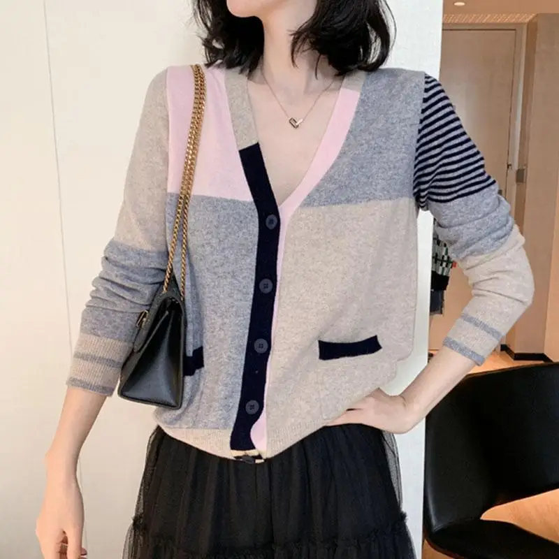 Women Autumn Korean Fashion Patchwork Striped Loose V-neck Long Sleeve Knitwear Ladies Casual All-match Knitting Cardigan Tops