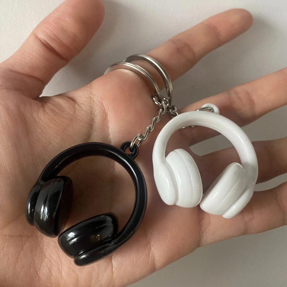 Headphone Keychain Gift Set with Organza Bag Thank You Card, Aesthetic Small Gifts for Friends, Party Favor or Appreciation Gift