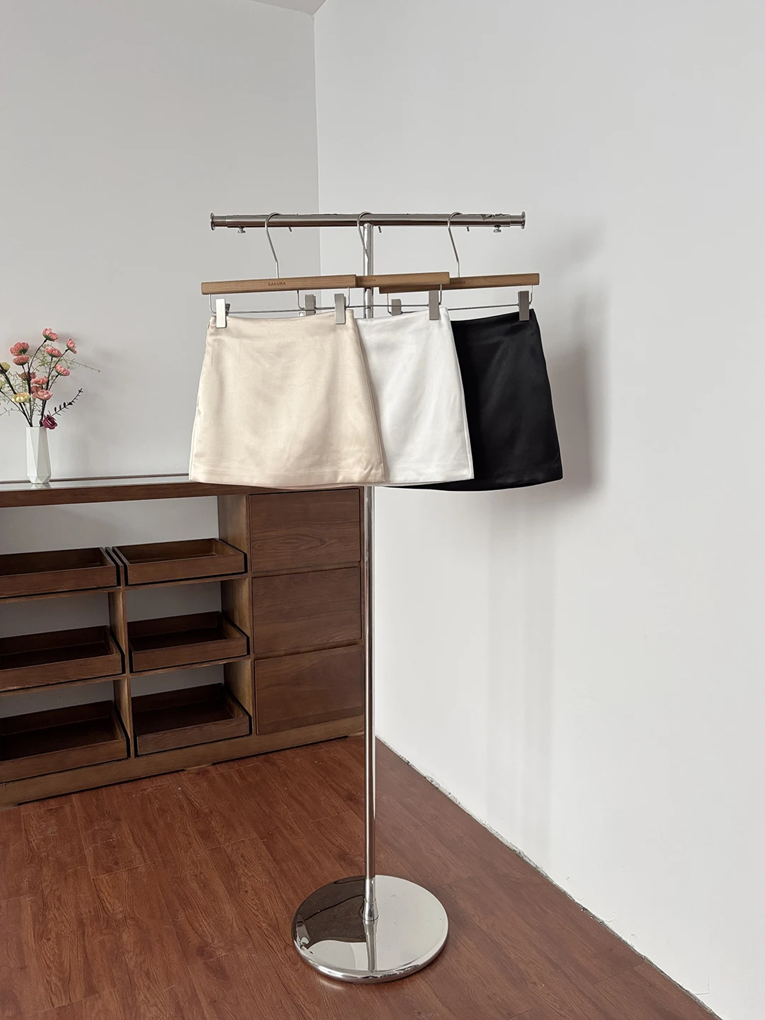 Fashionable Satin A-Line  Skirt Slimming High Waist Design for Young Women Spring Summer New Arrival Elegant Versatile Skirt
