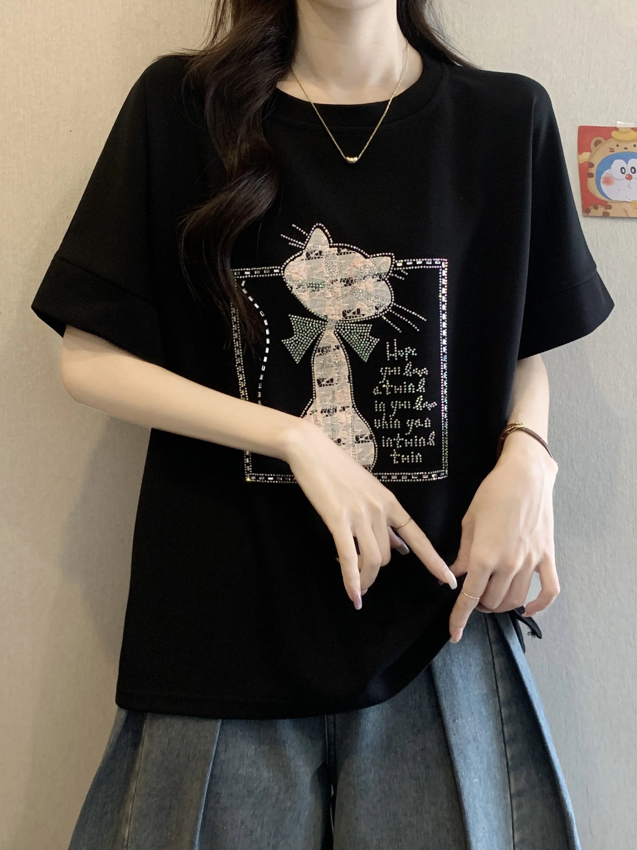 

plus Size Women's T-Shirt Embroidered Shoulder Length Short Sleeve Loose Fit Slimming Top Sweet Style Princess Cut Polyes...