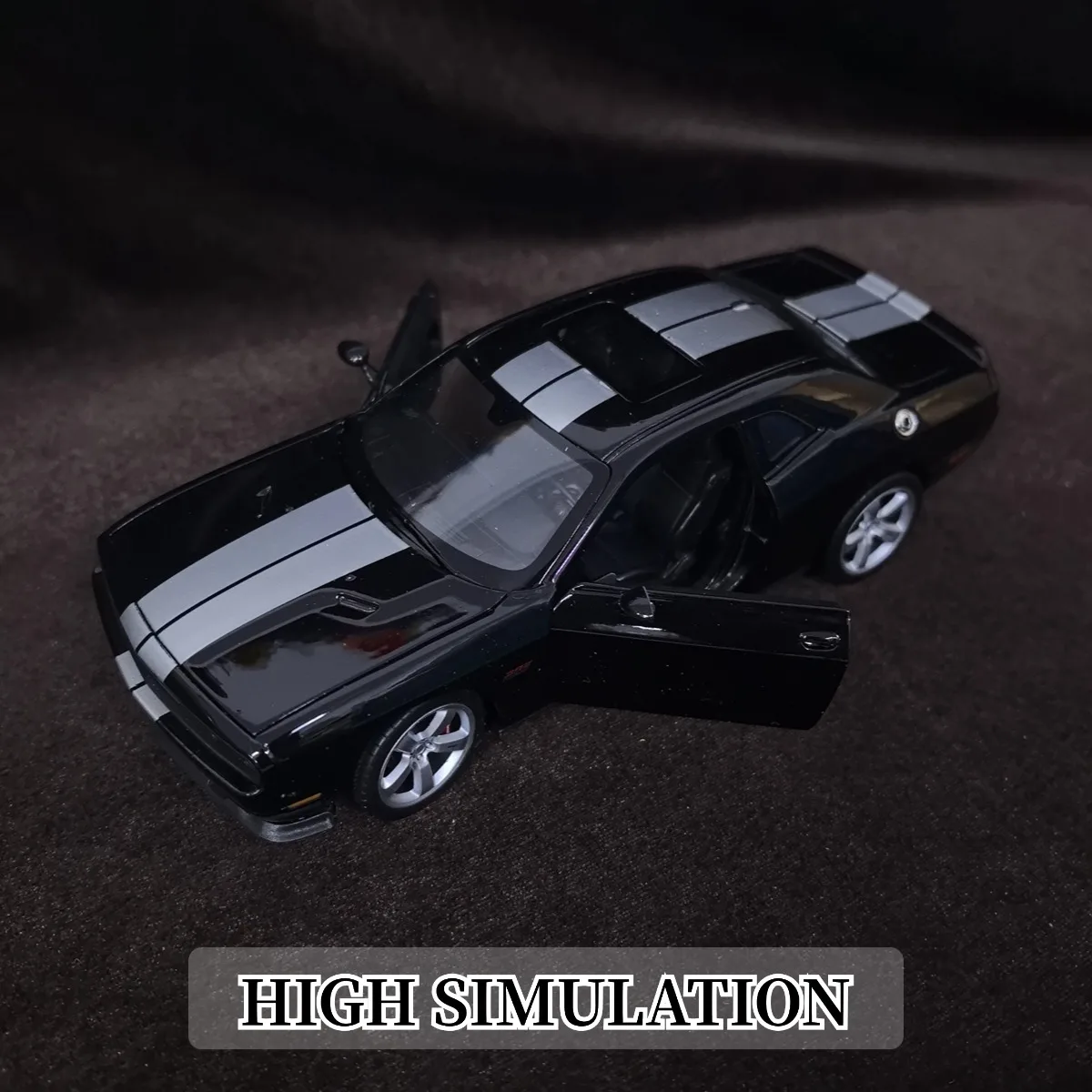 Modèle de voiture Dodge Challenger SRT 2012, échelle 1:24, véhicule de luxe, réplique Miniature, jouet cadeau de noël pour enfant