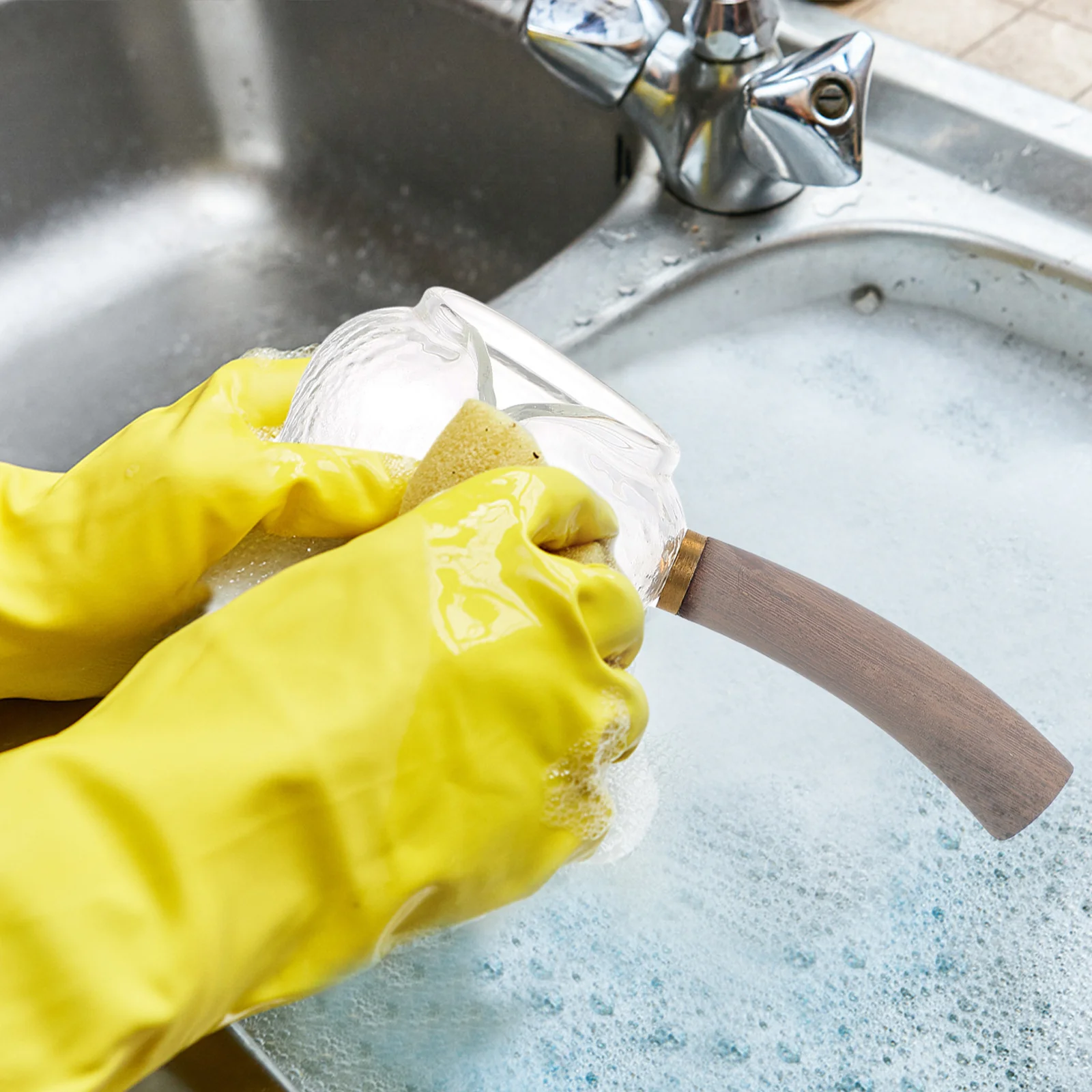 

1Pcs Premium Wood Glass Tea Dispenser Elegant Teacup Home Accessory Heat-Resistant Entertain Friends Tea Dispenser