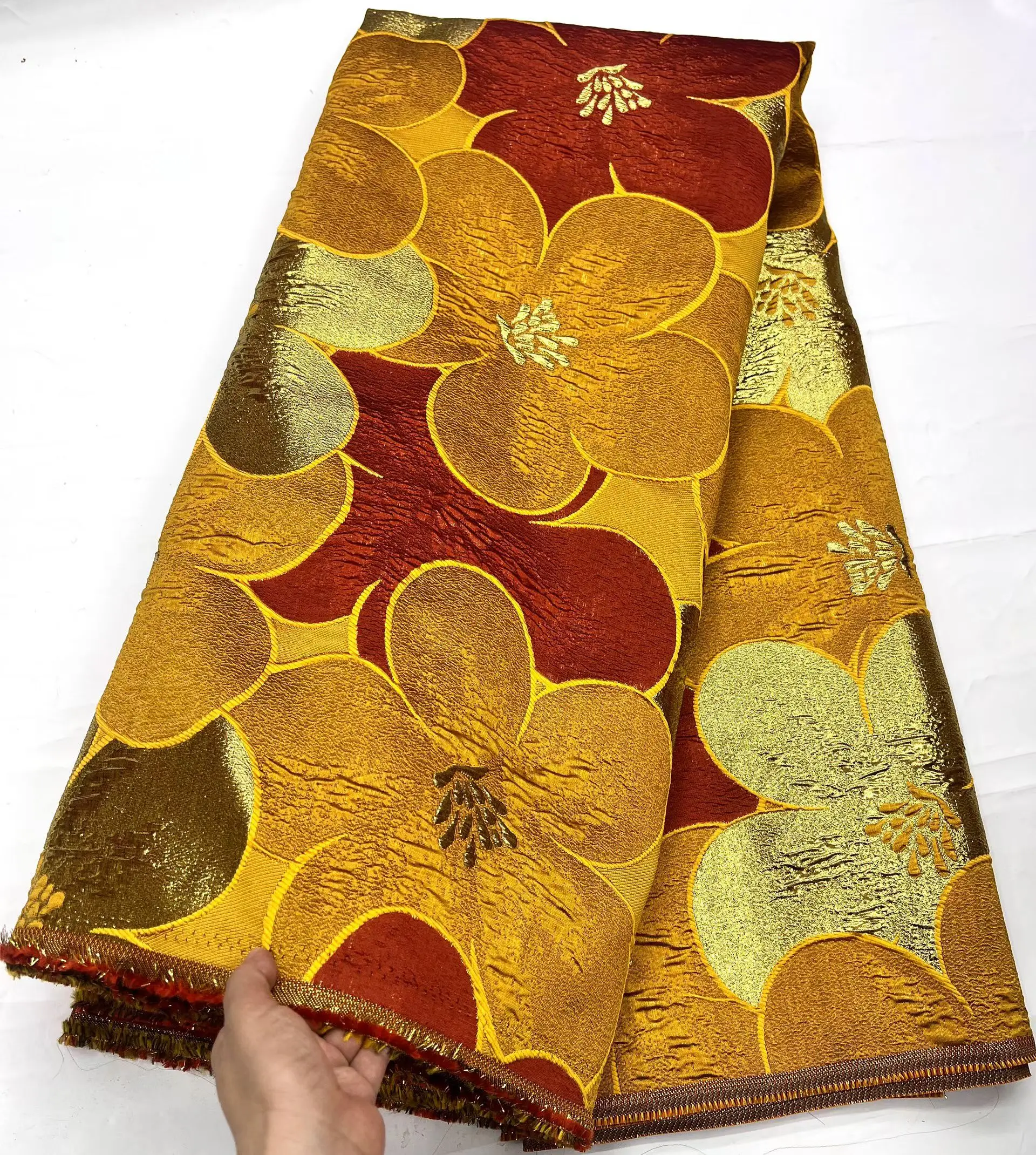 

New Design African Jacquard Brocade Lace Fabric 2026 High Quality Nigerian Brocade Damask Lace Fabric For Women Dress KHD26104