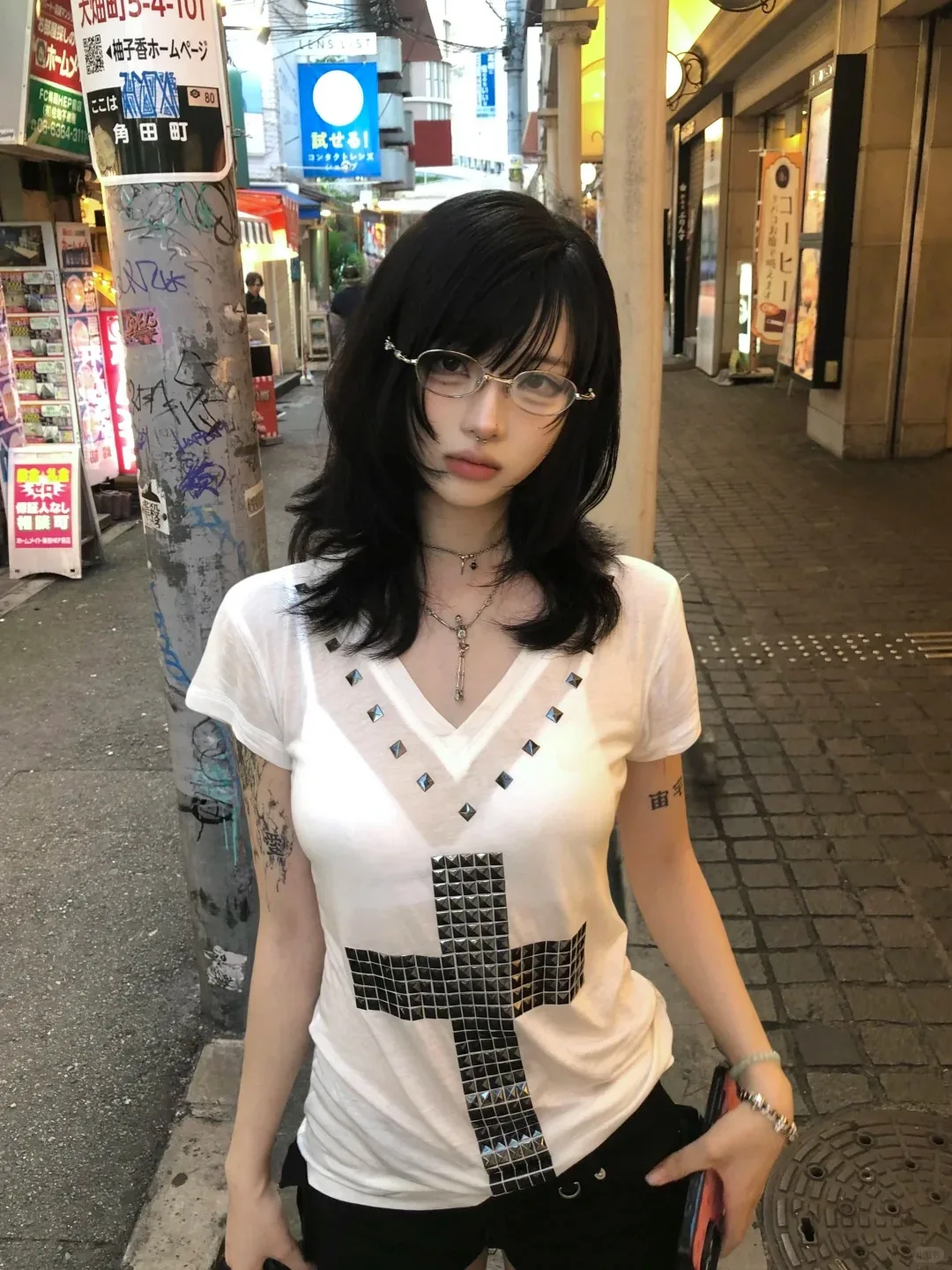 

Japanese Y2k Metal Cross Print T-shirt Vintage American 2000s Harajuku Short Sleeve Sheer Tops Trashy V-neck Streetwear Grunge