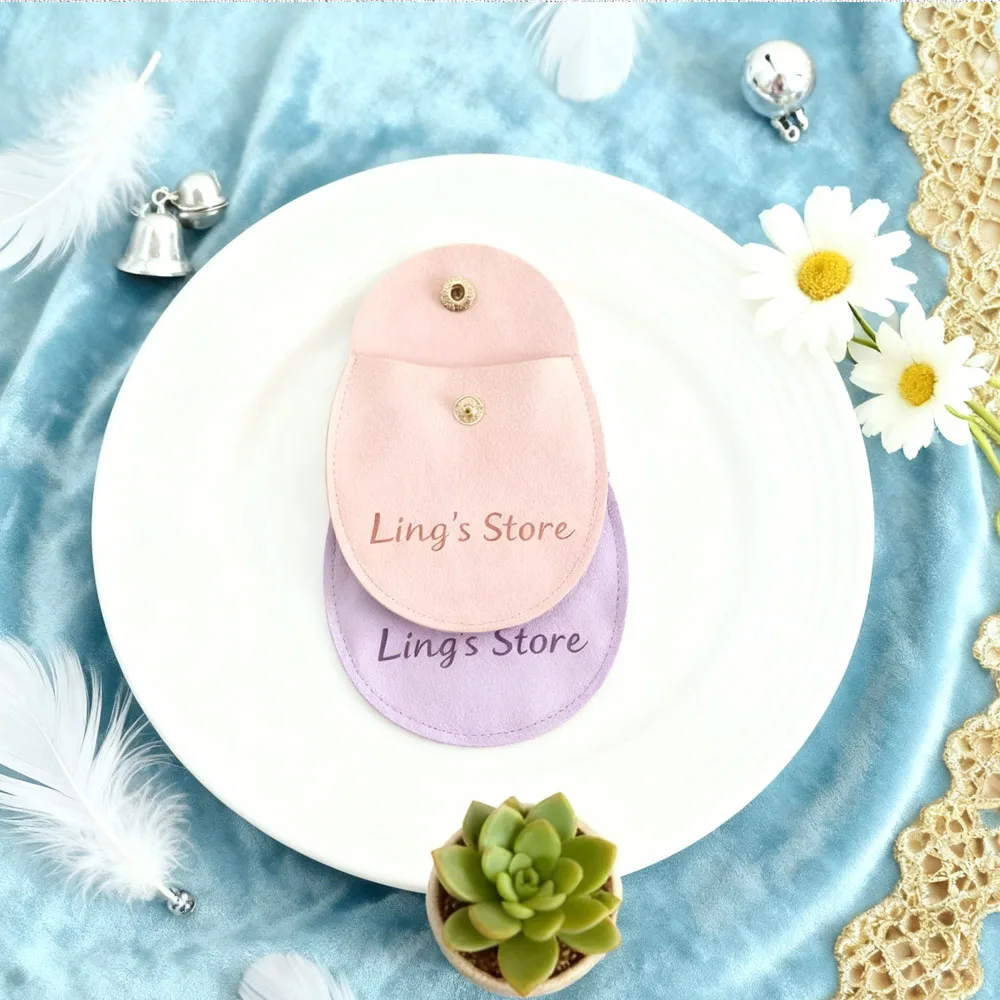 

100 шт., сумка для ювелирных изделий из микрофибры с логотипом, круглая бархатная сумка на кнопке для колец, серег, ожерелья, органайзер для свадебных подарков, коробка