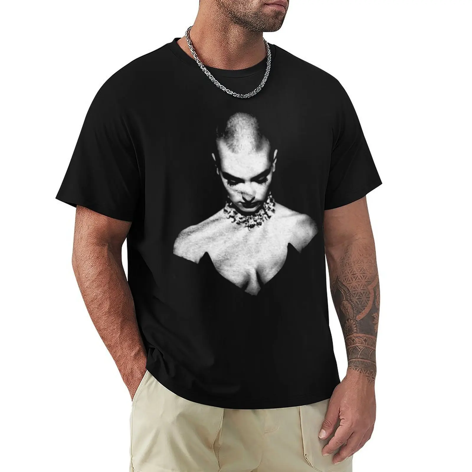

Sinead O'Connor T-Shirt Casual Street Style Short Sleeve Tee