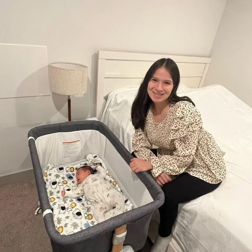 Cuddly Bassinet, 3 in 1 Baby Bassinet Bedside Sleeper, Bedside Crib with Mattress and Wheels, Breathable Mesh, 5 Height Adjusta