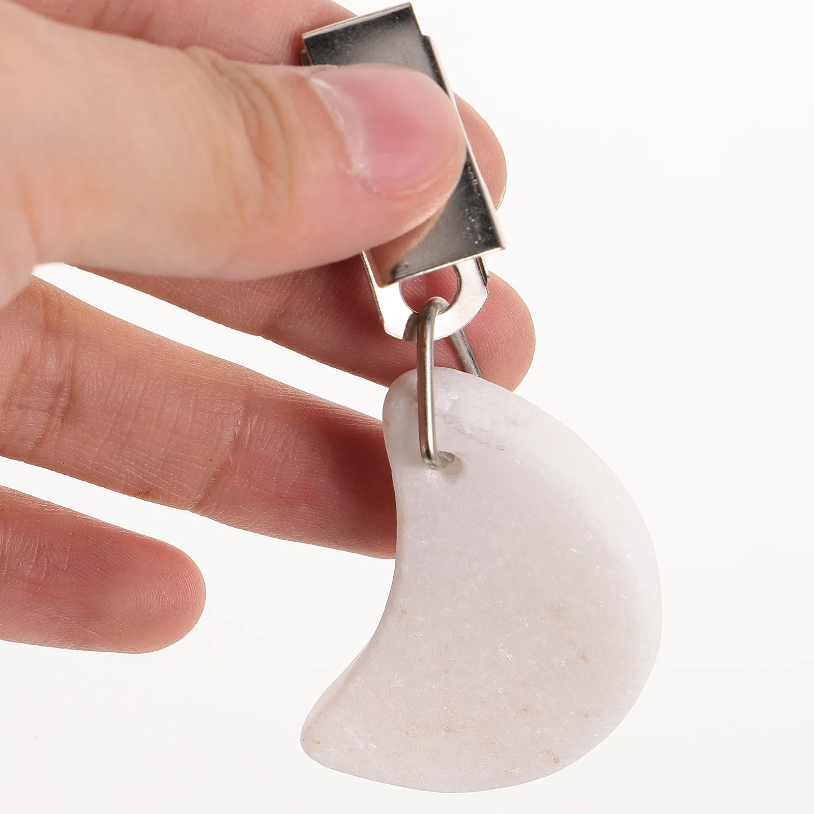 

4pcs Moon shaped Tablecloth Clips White Marble Gemstone Outdoor Camping Picnic Garden Patio Dining Room Decor Tablecloth