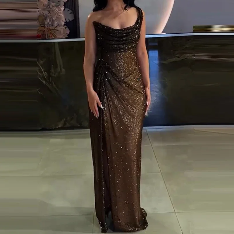 BWQ فستان طويل كاجوال للحفلات والنوادي مزين بالترتر غير متماثل نحيف بدون أكتاف فستان كوكتيل مثير بدون أكمام