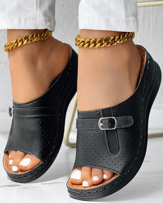 Shoes with hollowed out fish mouth button and sloping heel sandals