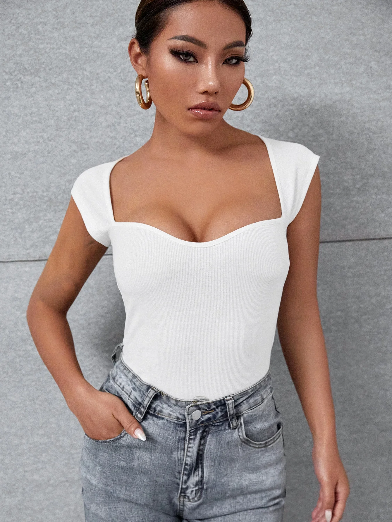 

Весенне-осенняя сексуальная однотонная женская футболка с глубоким вырезом, облегающая фигуру, щедрый воротник, подчеркивающая грудь, прилегающая w.