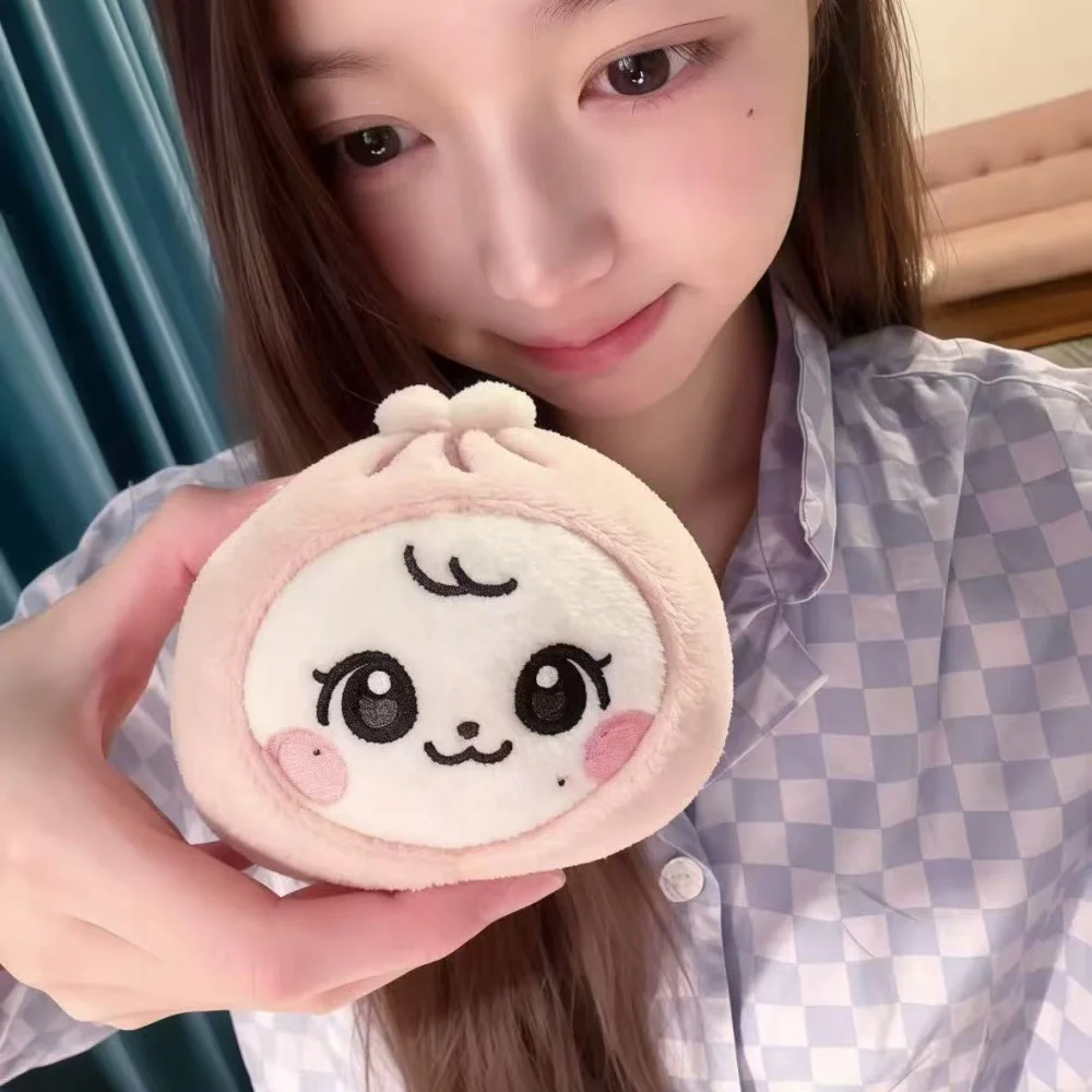 1pcs Korean Popular Singer Jang Wonyoung Pink Xiaolongbao Pendant Keychain Keyring Bag Accessories Gift Fans Collection