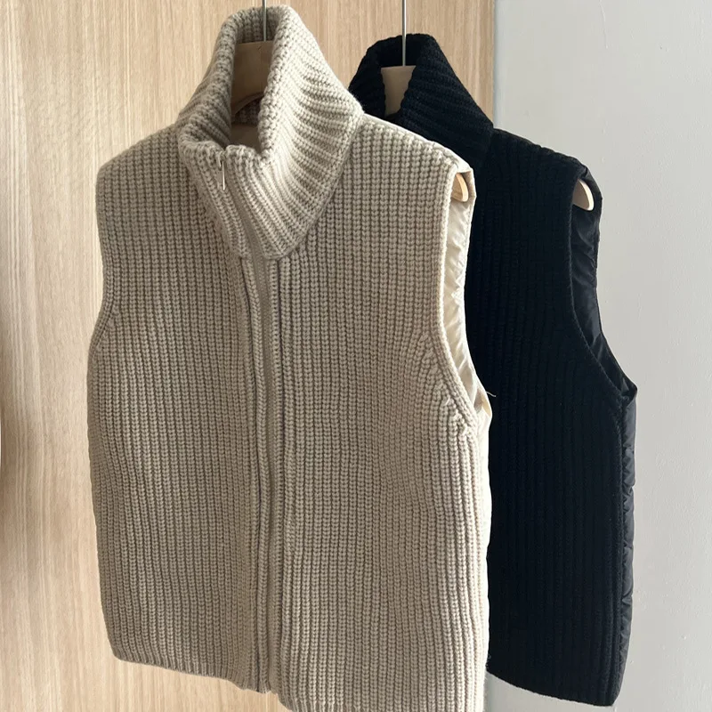

2025 Autumn/Winter New Women's Knitted Vest Commuter Stand Collar Splicing Vest