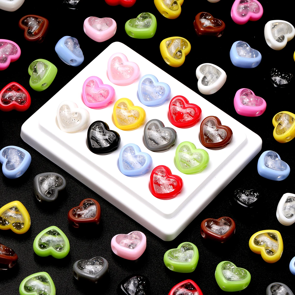 20 piezas/80 piezas de cuentas acrílicas huecas en forma de corazón de 1.2x1.5 cm de colores aleatorios para pulseras, collares, accesorios para el cabello, adornos para zapatos y otros proyectos de bricolaje.
