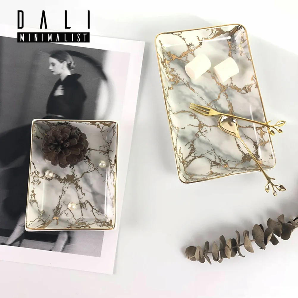 

Керамический органайзер для украшений с мраморным эффектом: поднос для колец, серег, браслетов, линз, резинок для волос. Декор для спальни, ванной комнаты, сервировка для вечеринок.